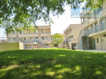Foto del edificio - 1132 S Grand View St
