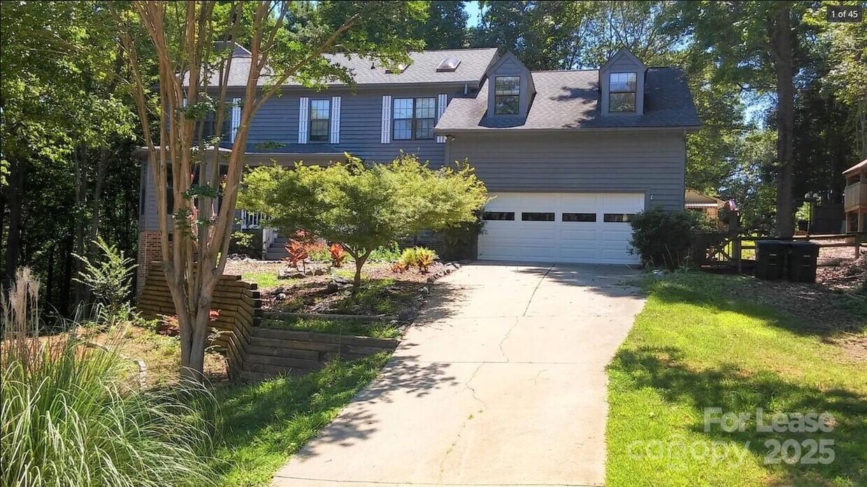 Foto principal - 4167 Greenview Ct