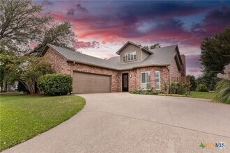 Building Photo - 4512 Sunflower Ln