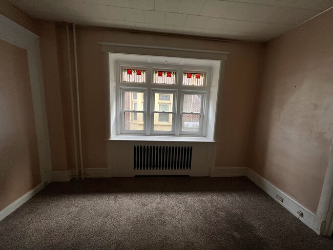 Building Photo - 1324 Perkiomen Ave