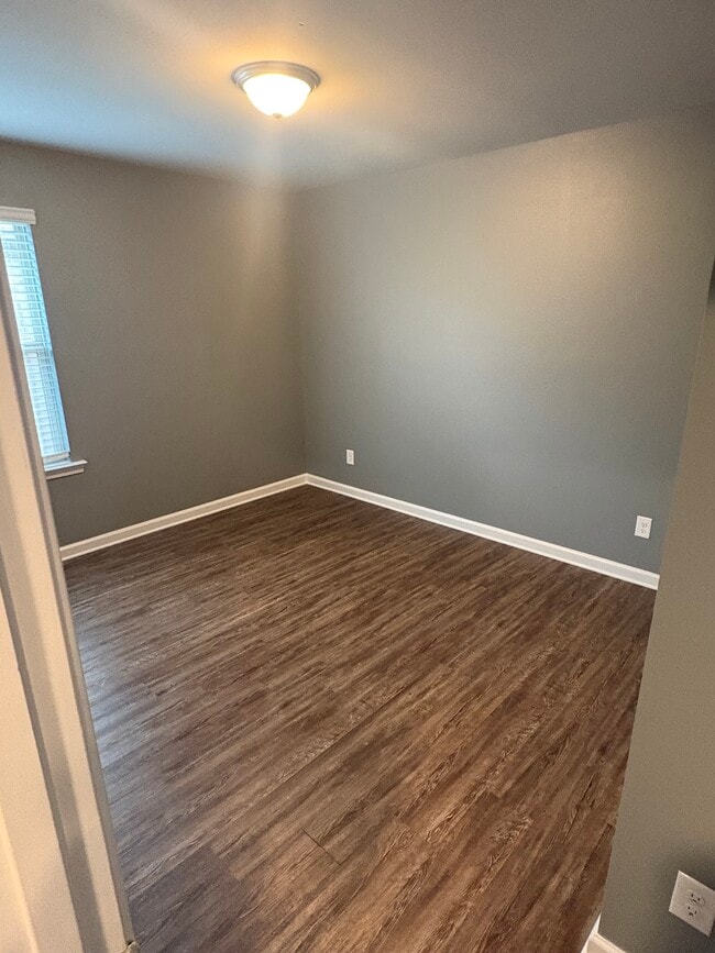 Building Photo - 44019 Covington Ridge Dr