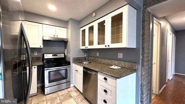 Building Photo - 7753 Patriot Dr