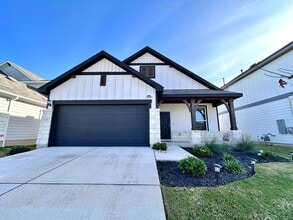 Building Photo - 508 Acuff Ln