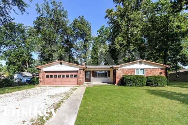 Building Photo - 2414 E Dudley Ave