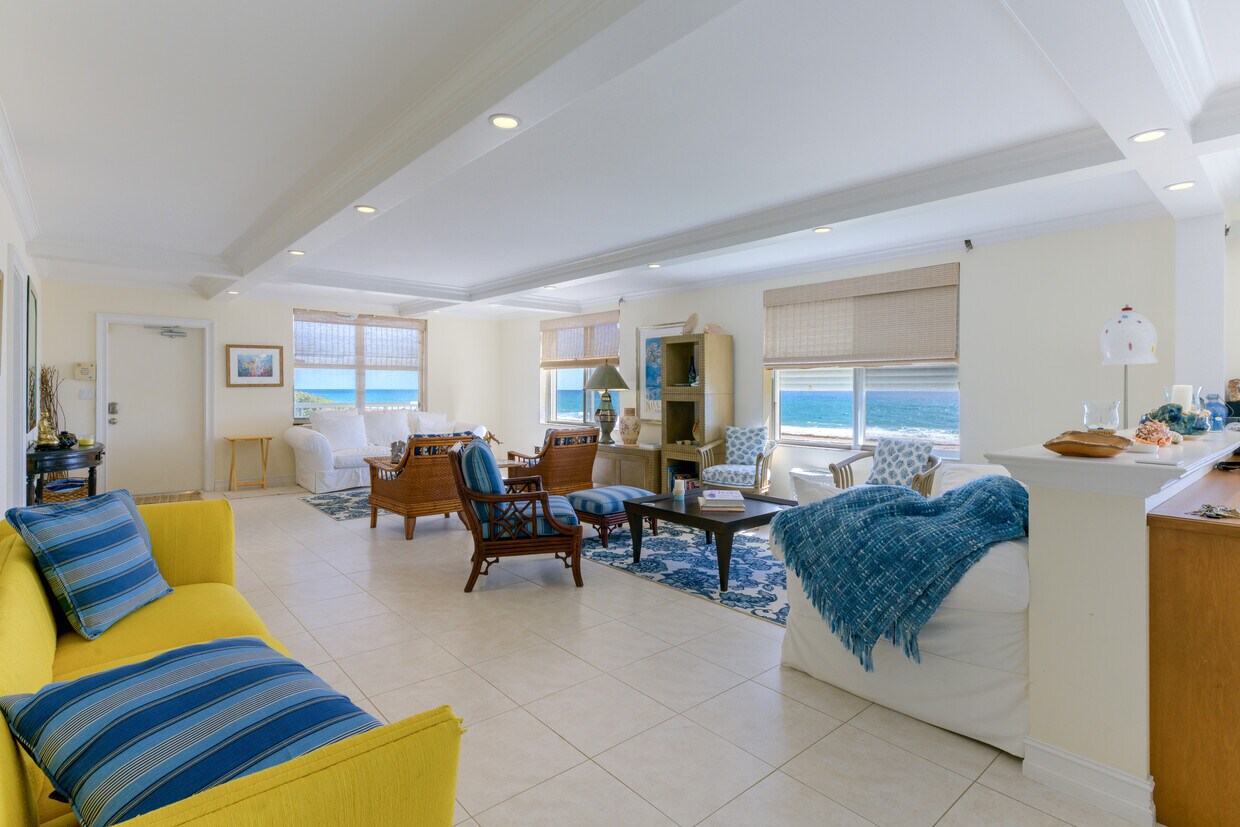 Primary Photo - 2565 S Ocean Blvd