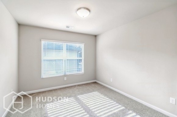 Building Photo - SELF TOUR NOW! - 210 Omega Court, Dallas, ...