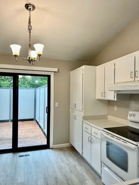 Foto del edificio - 1632 Ashwood Dr