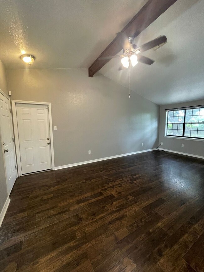 Foto del edificio - Golden Meadows - 3BD/2BA