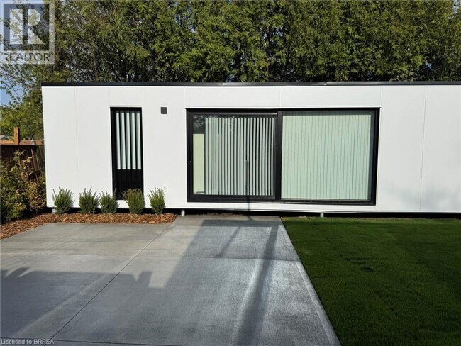 Building Photo - 46 Linden Ave