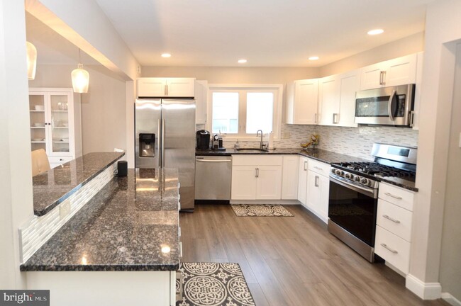 Foto del edificio - 1504 Randy Ln