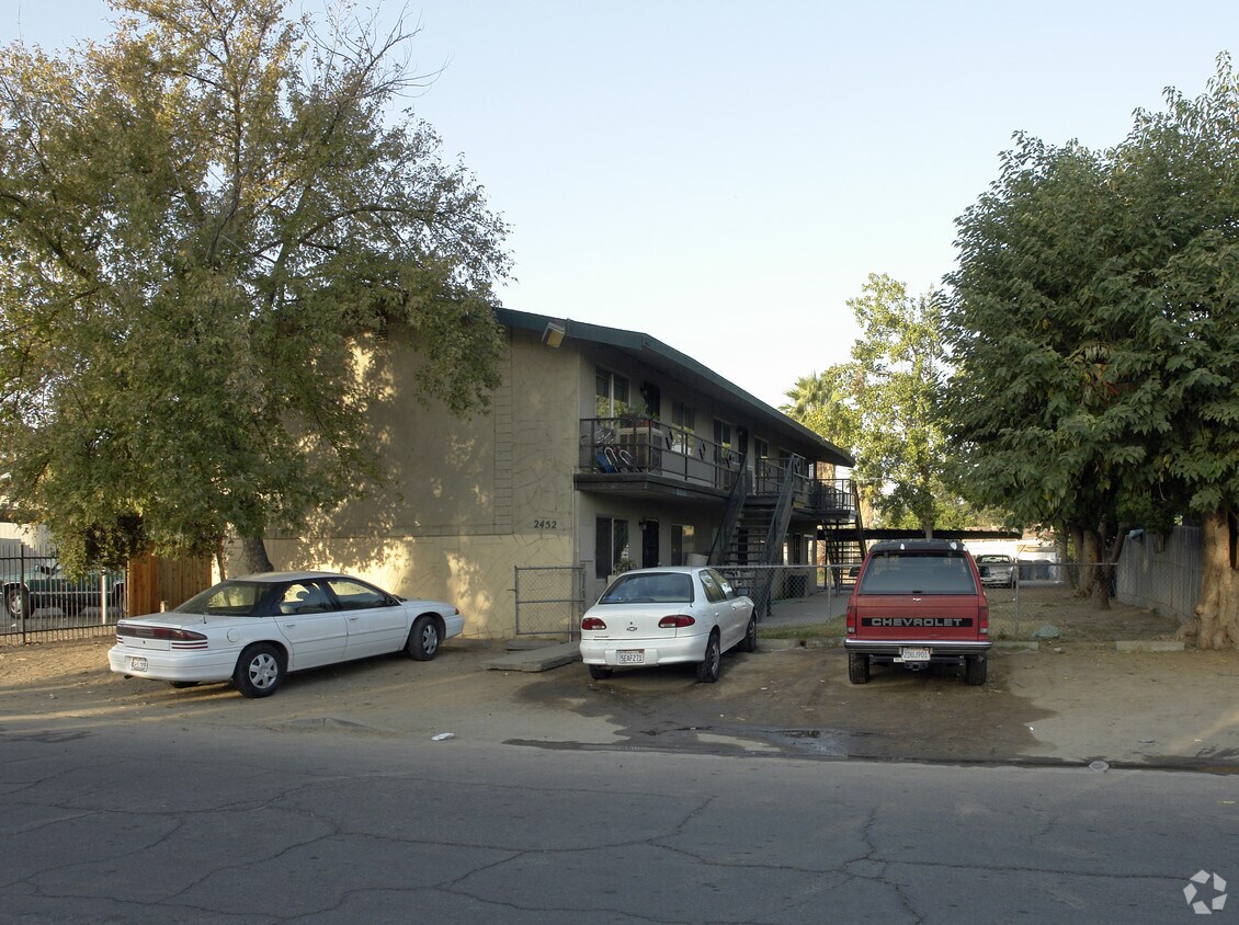Primary Photo - 2452 S 9th St