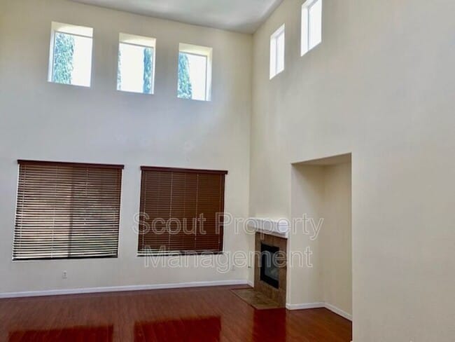 Building Photo - 43180 Bassano Dr