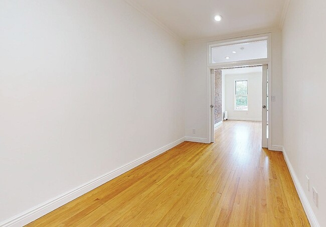 Photo - Bradhurst Avenue Apartment