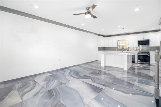 Foto del edificio - 625 N Nursery Rd