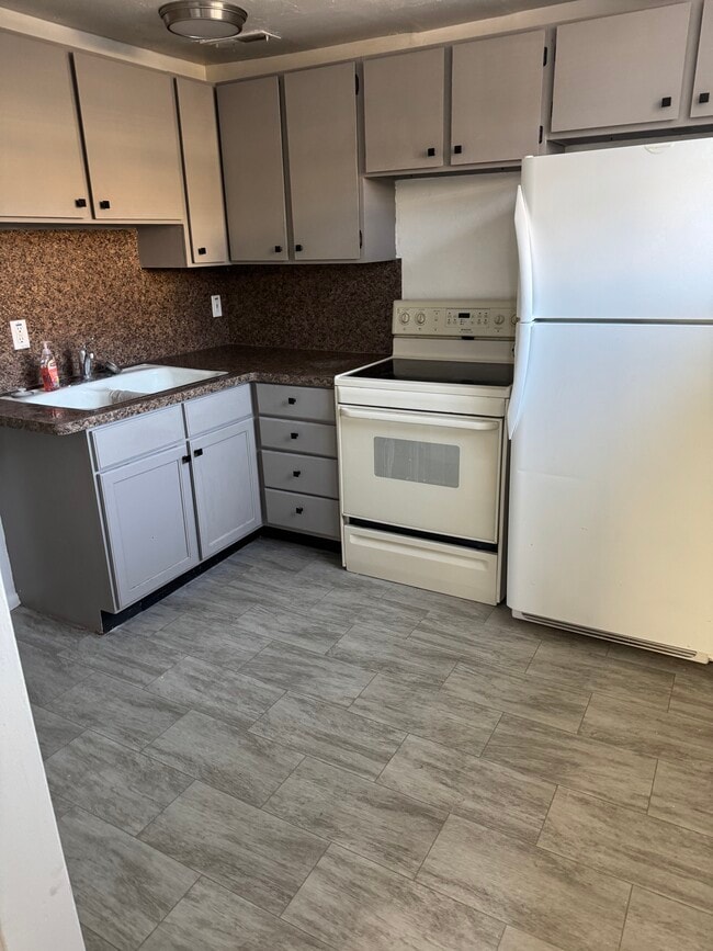 Foto del edificio - 2324 Quincy Ave