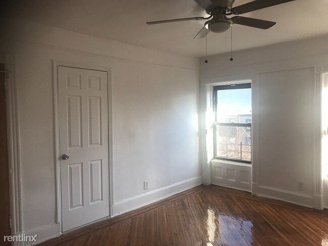Foto del edificio - 2 br, 1 bath Apartment - 502 Madison Street 4