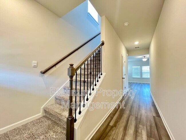 Building Photo - 4718 Red Lion Pl