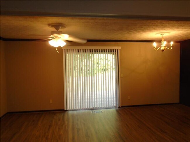 Building Photo - 87 Earle Ct