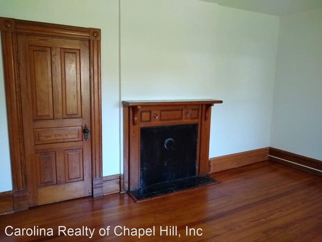 Building Photo - 4 br, 3 bath House - 217 W. Tryon Street