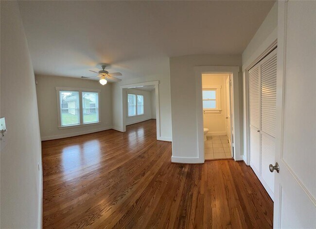 Foto del edificio - 1245 Omar St
