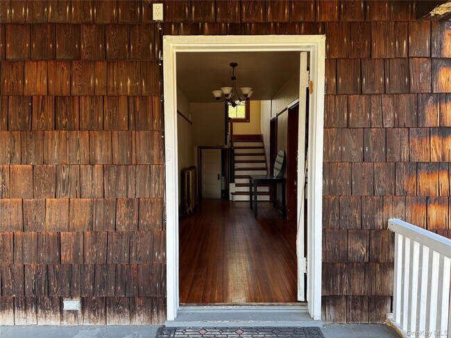 Foto del edificio - 3 Ice House Rd