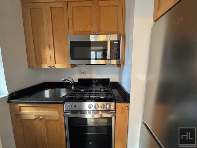 Foto del edificio - EAST 56 STREET