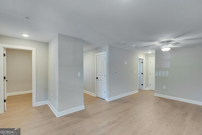 Building Photo - 710 Jesse Jewell Pkwy SE