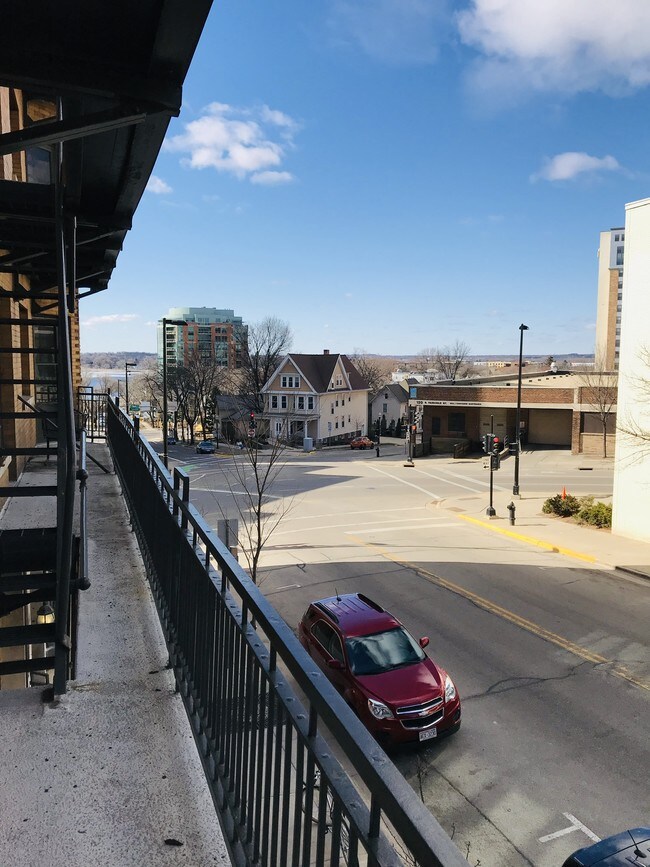 121 S Hamilton St Unit 201, Madison, WI 53703 Condo for Rent in