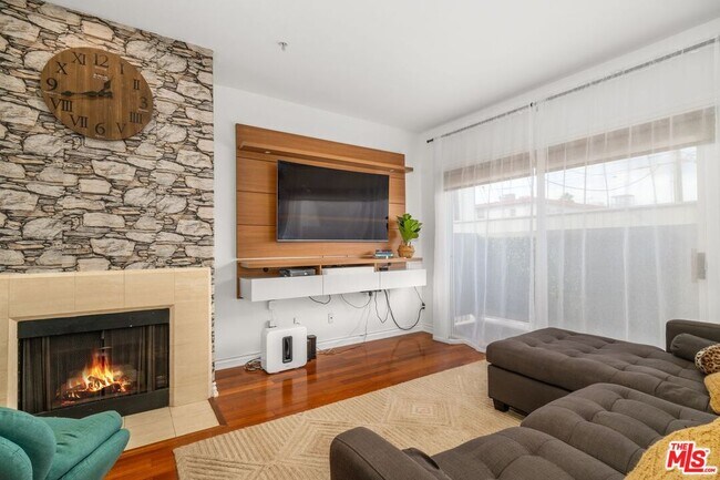 Building Photo - 1420 Princeton St