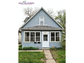 Building Photo - 426 Fillmore St NE