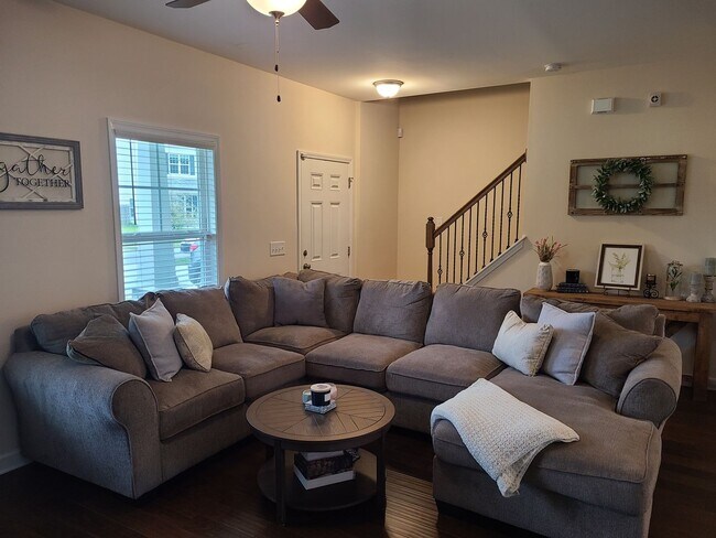 Foto del edificio - 3 Bedroom, 2.5 bath unfurnished home in Hampstead near Surf City