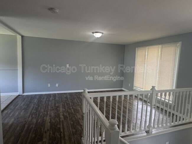 Building Photo - 43 N Walnut Ln