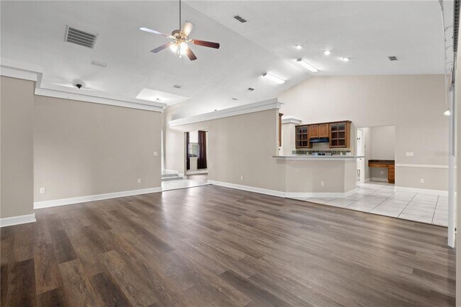 Building Photo - 5320 SW 115th Loop