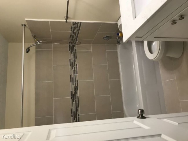 Foto del edificio - 2 br, 1 bath Condo - 2876 Foxwood Ct