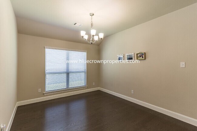 Foto del edificio - 4101 Wavertree Rd