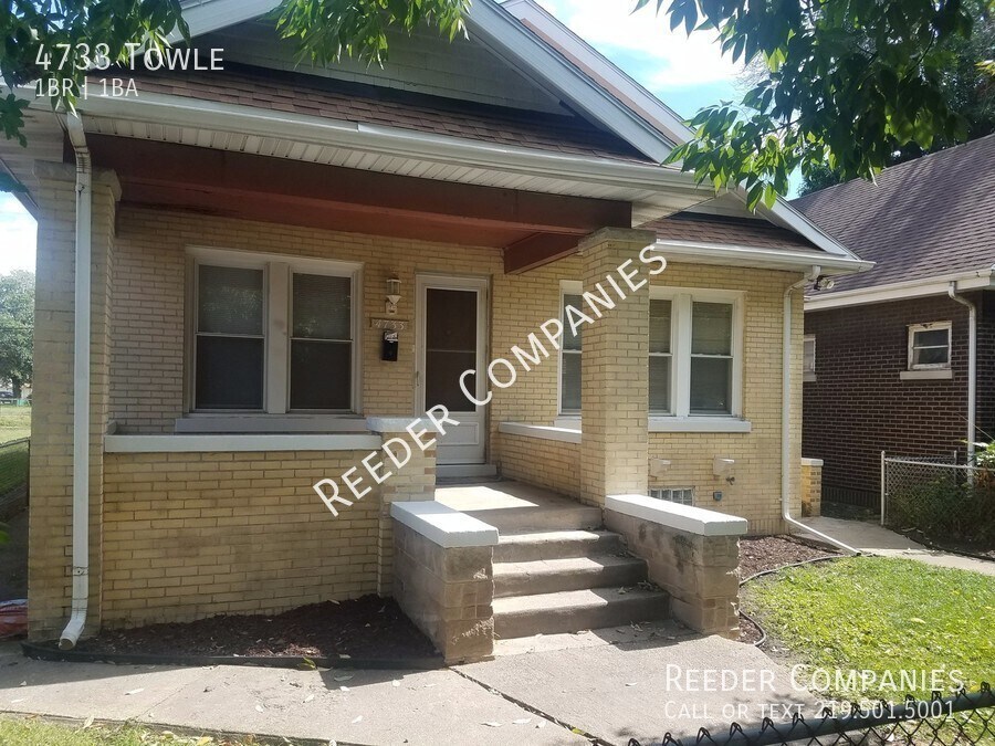 Primary Photo - 1 Bedroom Duplex close to Hammond South Sh...