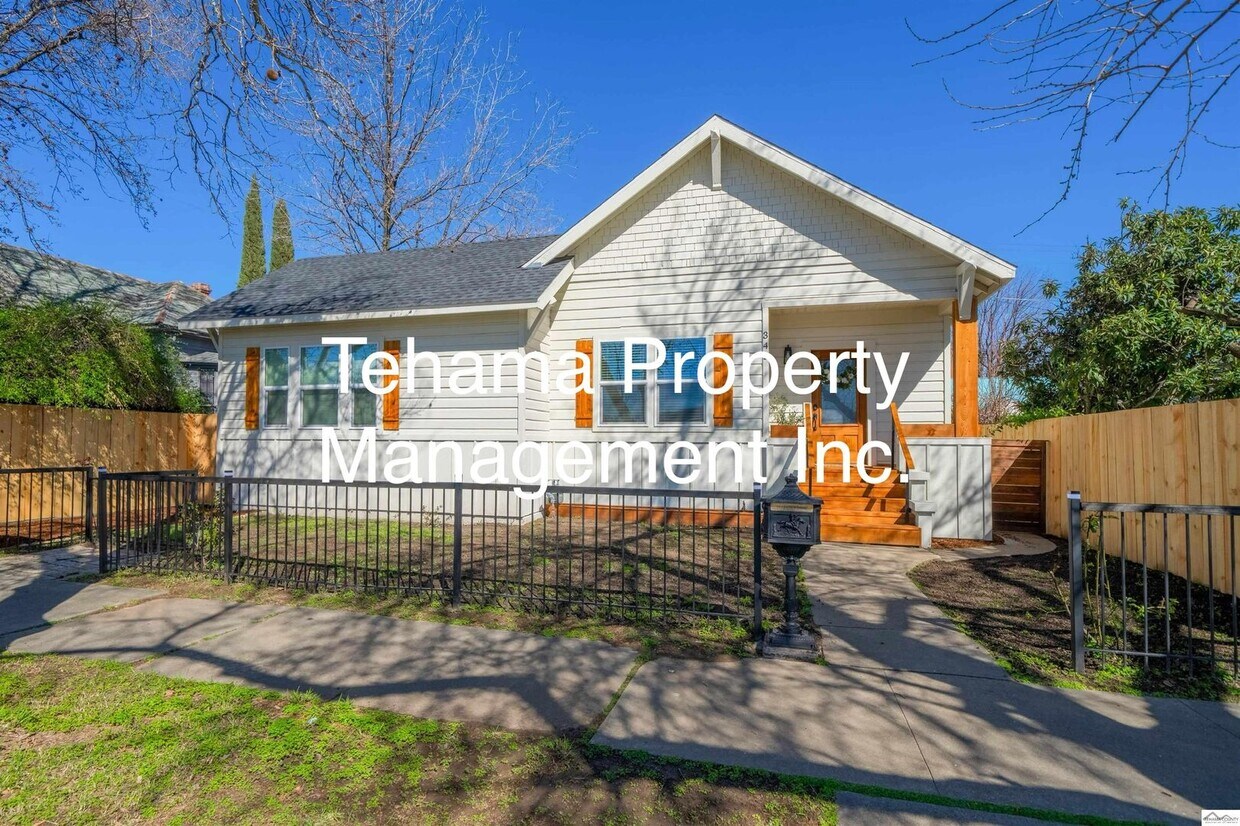 Foto principal - Newly Remodeled 3 bedroom 2 bath home