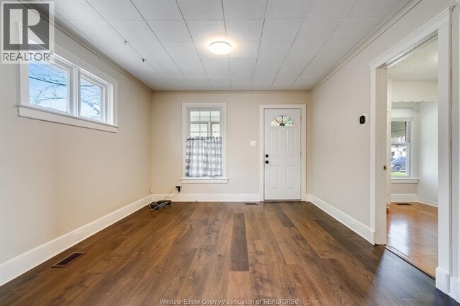 Building Photo - 1062 Lena Ave