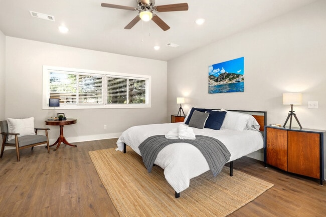 Foto del edificio - 702 Shipley St