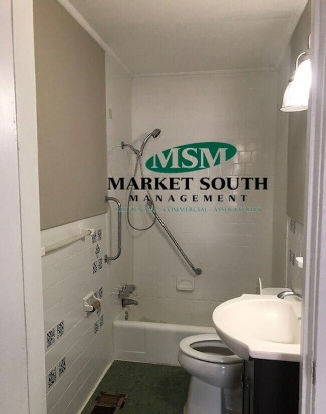 Foto del edificio - 508 E 48th St