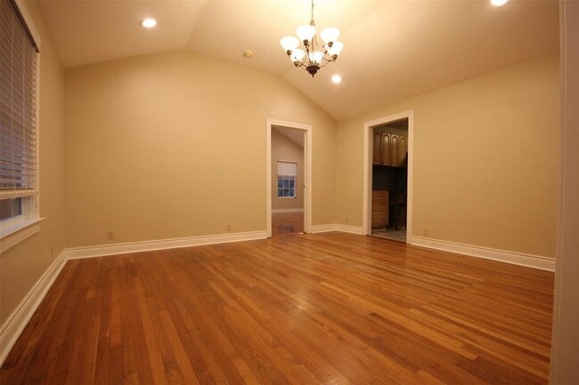 Foto del edificio - 2206 W 10th St