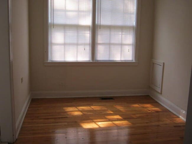 Foto del edificio - Heathwood Court Apartments!