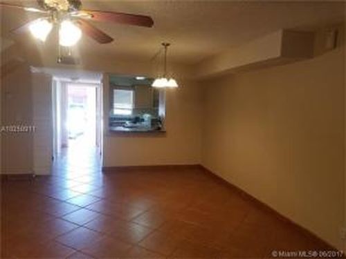Building Photo - 6529 SW 41st Pl