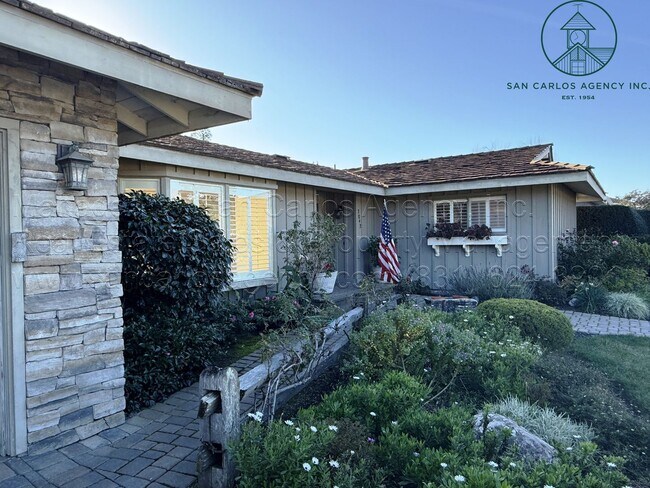 Foto del edificio - 7042 Valley Greens Cir
