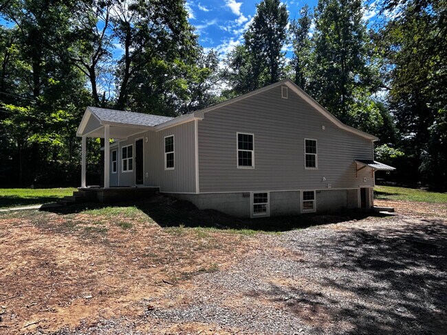 Foto del edificio - 1763 Bridgewood Rd