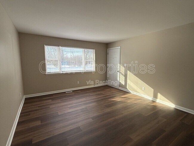 Building Photo - 7134 E 18th St