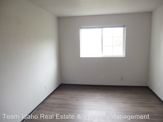 Building Photo - 1486 Northwood Dr