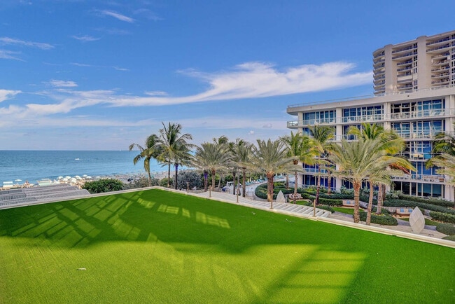 Foto del edificio - 6801 Collins Ave