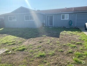 Building Photo - 277 W Deodar Ln