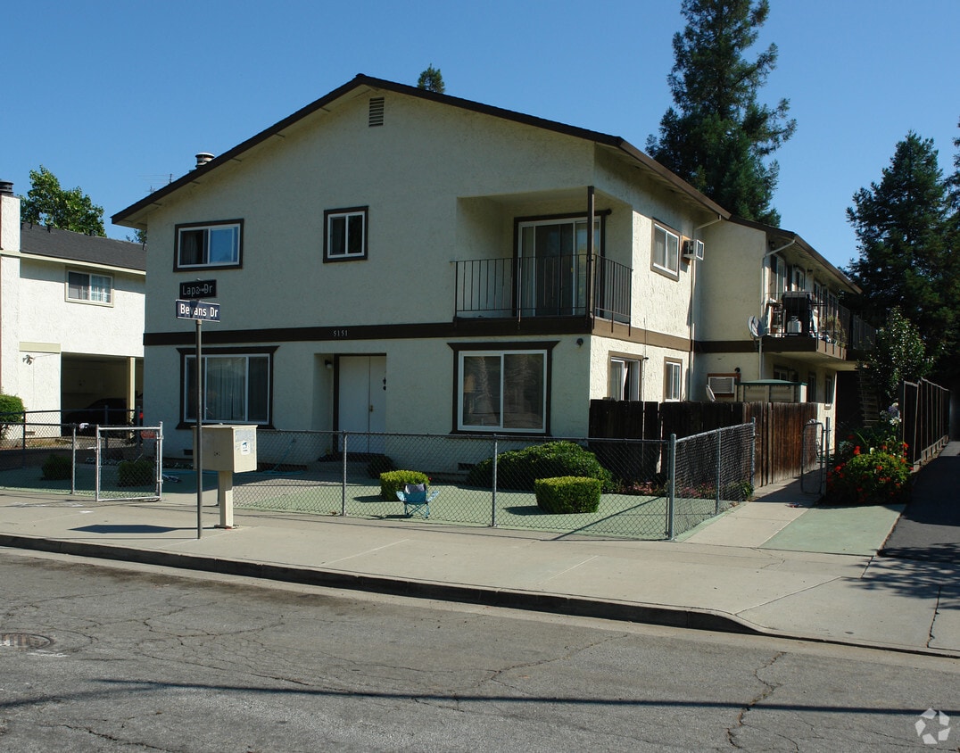 Building Photo - 5151 Lapa Dr